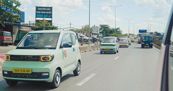 Hãng taxi điện bắt tay cùng TMT Motors tung ảnh ra quân: Giá cước quy đổi thấp nhất từ  5.200 đồng/km, có thêm dịch vụ 0 đồng cho khách hàng