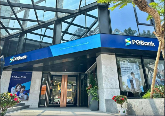 PGBank bị phạt vì loạt vi phạm trong công bố thông tin - Ảnh 1