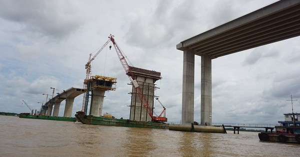 Tin vui cho Nhơn Trạch (Đồng Nai): Cây cầu gần 7.000 tỉ đồng hợp long nhịp đầu tiên, sân bay lớn nhất nước tăng tốc “về đích”