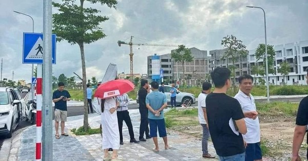 "Nhiều người đang đổ số tiền lớn để mua gom bất động sản vì cho rằng Nhà nước sắp đánh thuế, giá đất sẽ còn tăng"