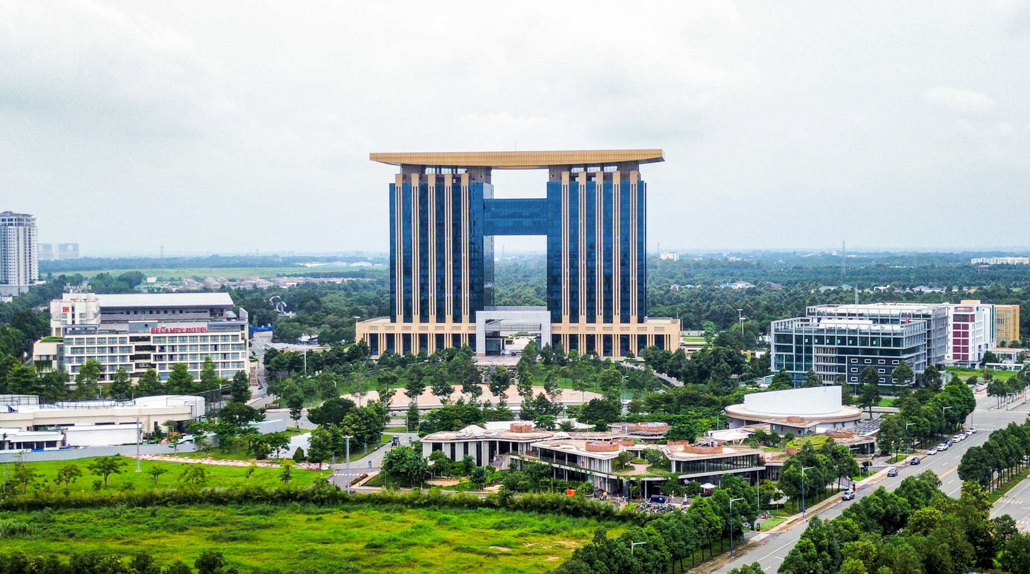 Vòng xoay rộng gấp 10 lần mặt sân Mỹ Đình, sẽ có nhà ga Metro, nhà hàng, trung tâm thương mại - Ảnh 11