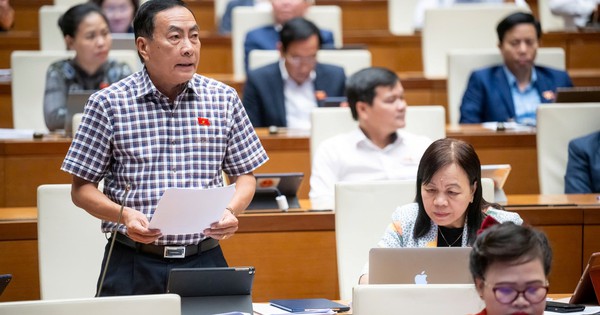 "Thị trường bất động sản hư hư ảo ảo, khó mà định giá: Hôm nay giá này, ngày mai lại giá khác"