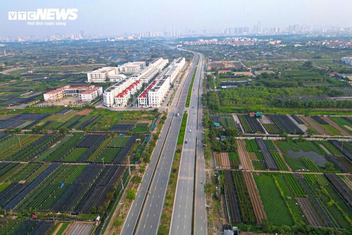 Ngắm tuyến đường 10 làn xe nối Tây Hồ với Sơn Tây từ trên cao - Ảnh 2