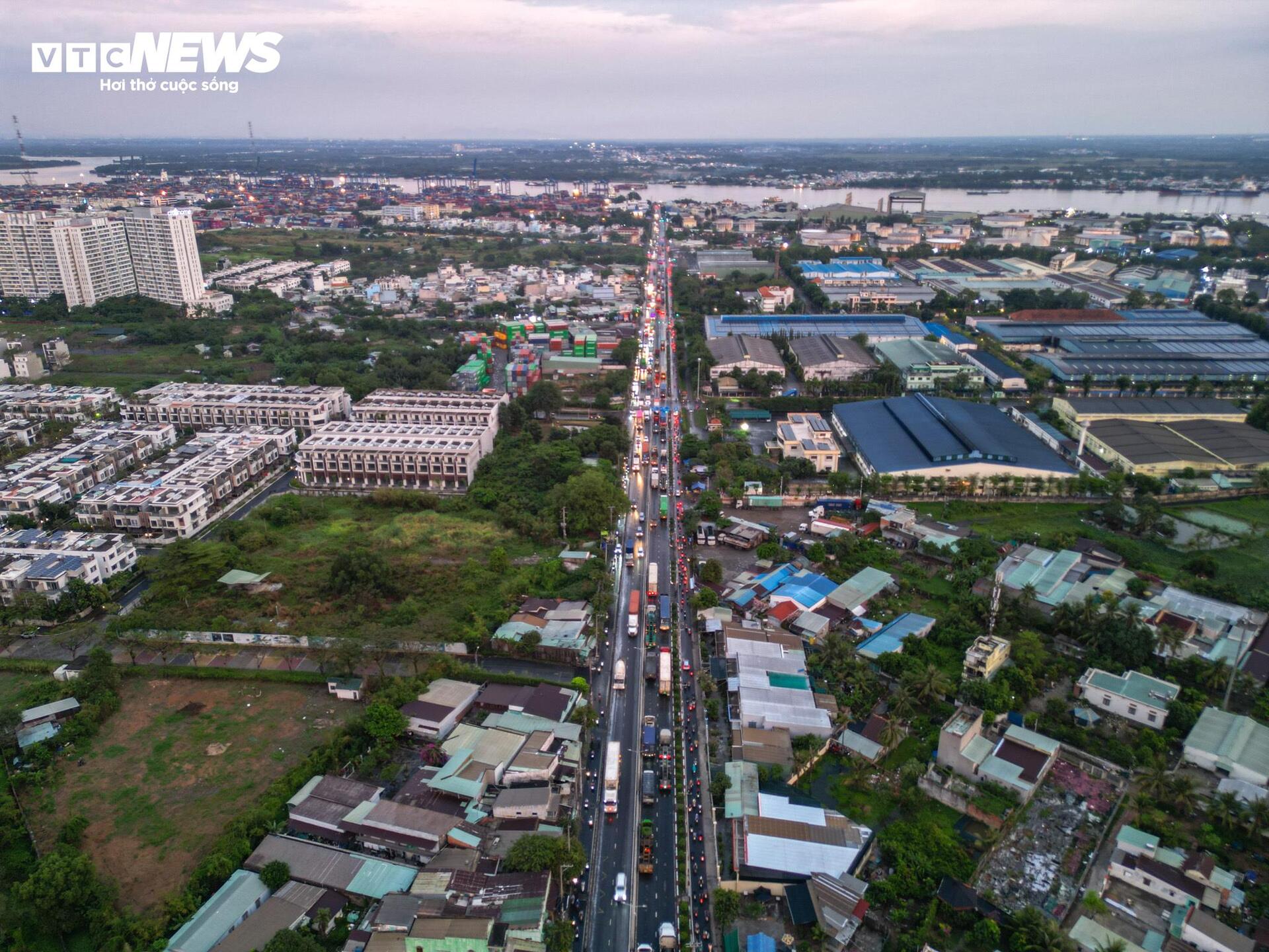 Vướng mặt bằng, dự án 'giải cứu kẹt xe' cửa ngõ TP.HCM tiếp tục đình trệ - Ảnh 9