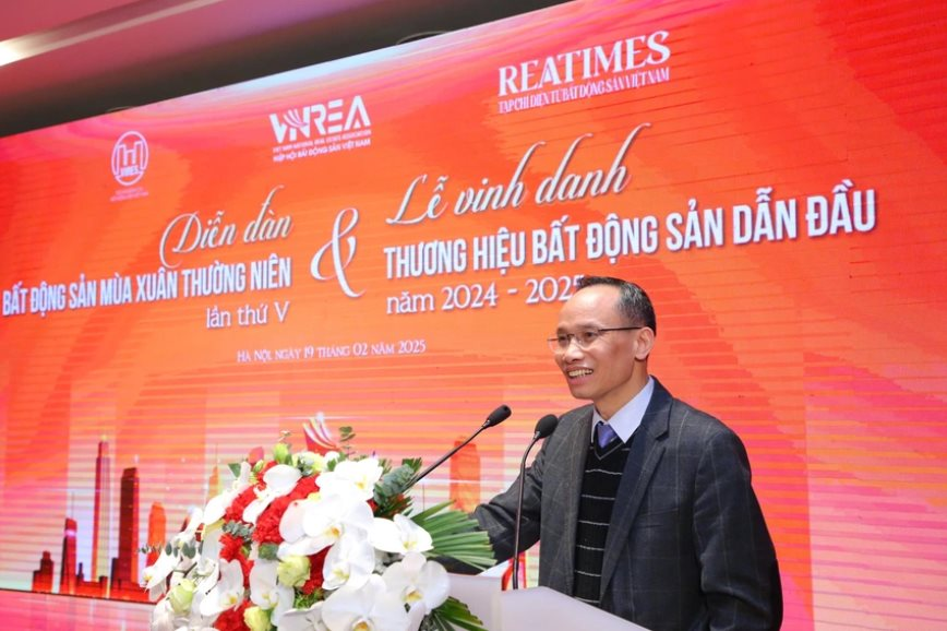 Làm quần quật trong suốt 24 năm, người Việt mới đủ khả năng để mua nhà - Ảnh 1