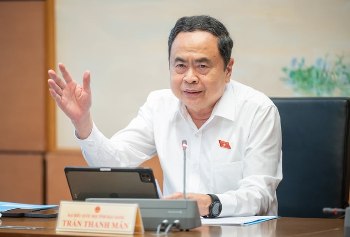 Chủ tịch Quốc hội: Nhiều nơi cứ bí thư, chủ tịch mới là thay đổi quy hoạch - Ảnh 1