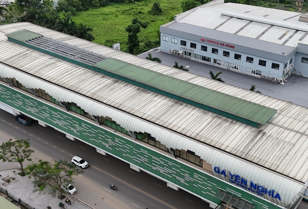 Hà Nội: Cận cảnh các hạng mục xuống cấp, hư hỏng tại ga tàu Yên Nghĩa - Ảnh 2