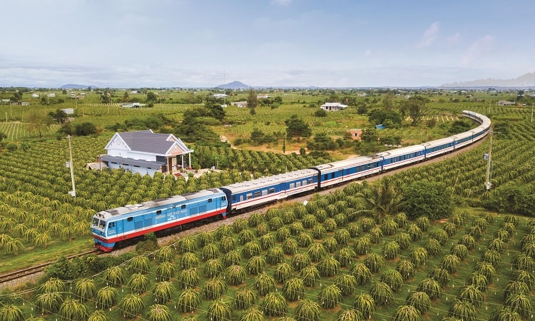 Siêu dự án đường sắt cao tốc Bắc – Nam hơn 61,3 tỷ USD vừa được doanh nghiệp của tỷ phú phạm Nhật Vượng đề xuất có gì đặc biệt? - Ảnh 1