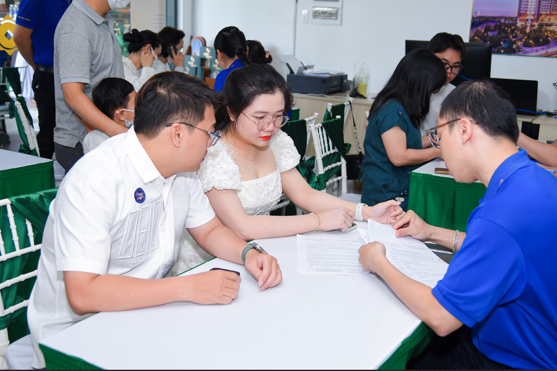 Giữa ngưỡng cửa chu kì bất động sản mới, chuyên gia khuyên nhà đầu tư "phải chọn đúng phân khúc" - Ảnh 1