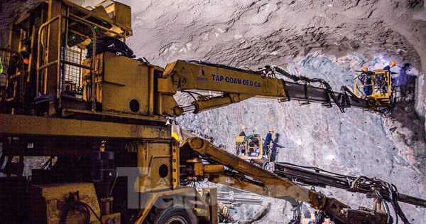 Thi công xuyên lễ trên đại công trường cao tốc Bắc Nam