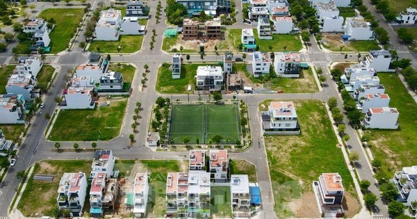 Khách hàng 'tố' chủ đầu tư khu đô thị thu phí vô lý, độc quyền xây dựng