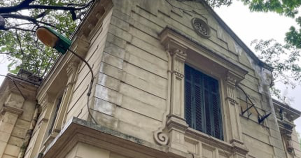 Vẻ đẹp trầm mặc của những biệt thự cổ giữa lòng Hà Nội