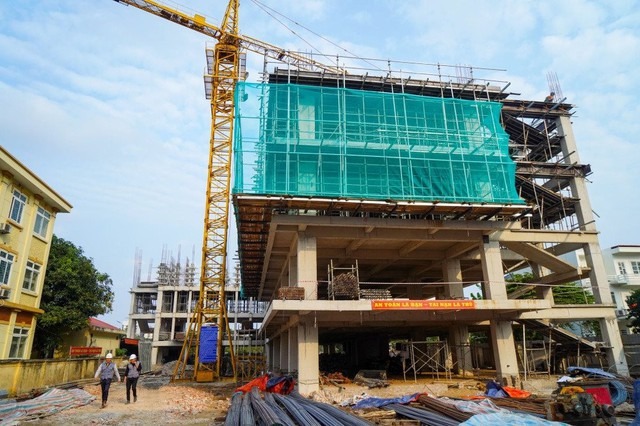 Thủ tướng "lệnh" khẩn trương cắt giảm thủ tục giấy phép xây dựng cho dự án đã có quy hoạch chi tiết 1/500 - Ảnh 1