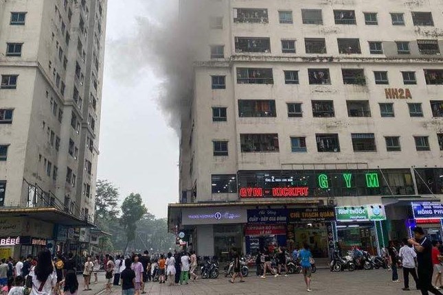 Hà Nội: Cháy căn hộ chung cư HH2A Linh Đàm - Ảnh 2