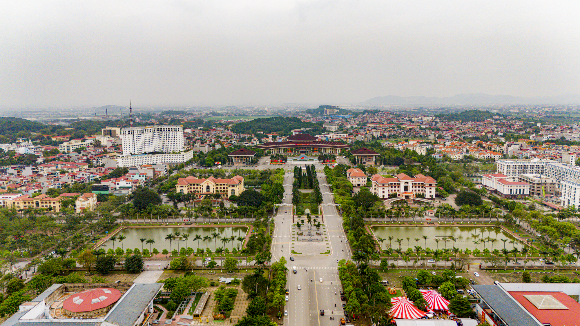 Từng là nơi toàn ruộng lúa, chỗ này đã trở thành khu vực sầm uất bậc nhất của tỉnh Bắc Ninh, giá chung cư ngang ngửa nhiều quận của Hà Nội - Ảnh 3