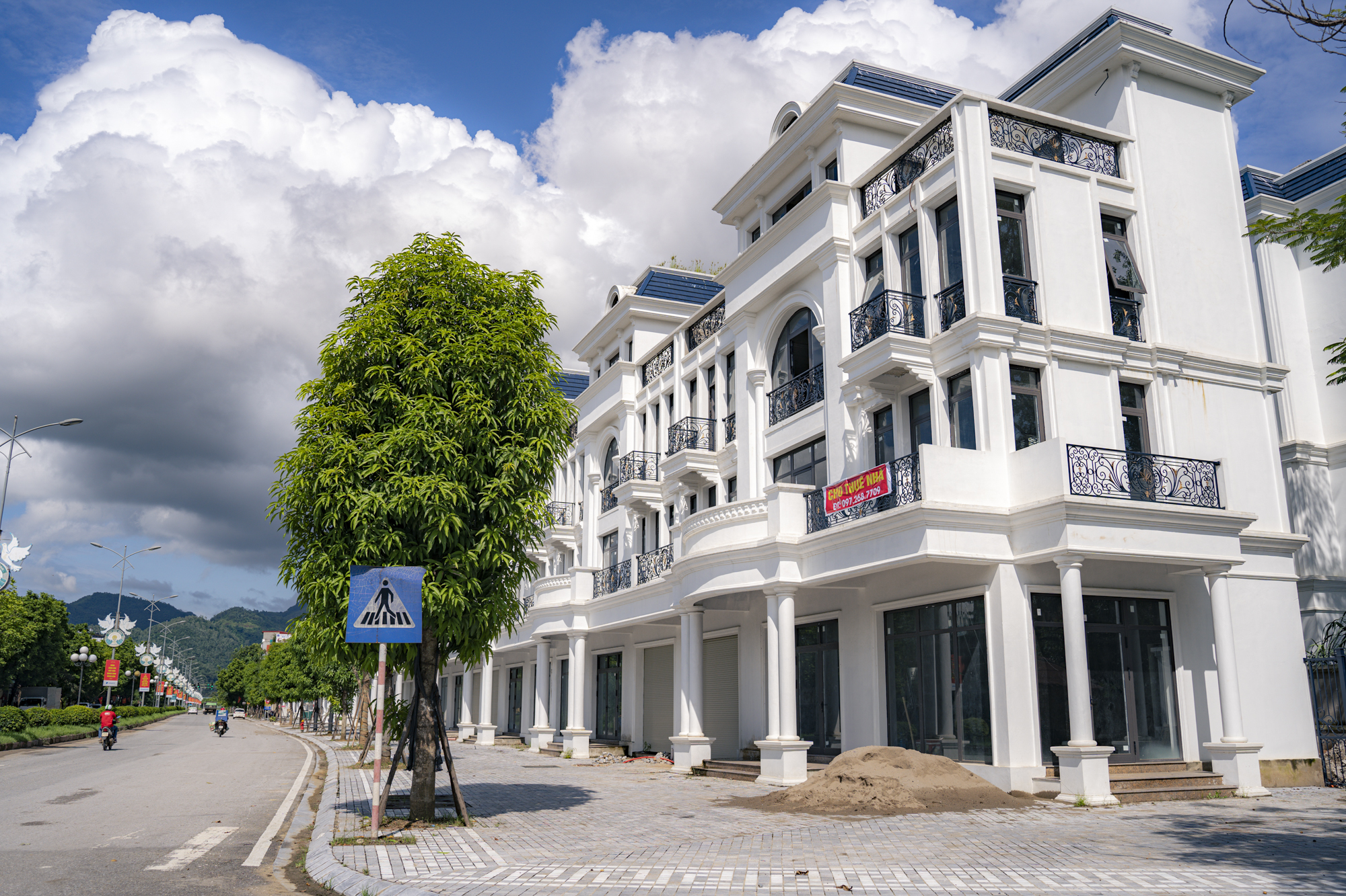 Tỉnh Tây Bắc sát vách Hà Nội, được Sun Group, Geleximco, Sudico…đổ về, đang tìm chủ đầu tư cho 3 khu đô thị lớn trị giá hơn 11.000 tỷ đồng - Ảnh 2