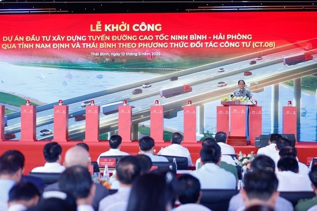 Thủ tướng dự lễ khởi công cao tốc Ninh Bình - Hải Phòng, dự án được đầu tư theo phương thức đối tác công tư lớn nhất từ trước đến nay - Ảnh 1
