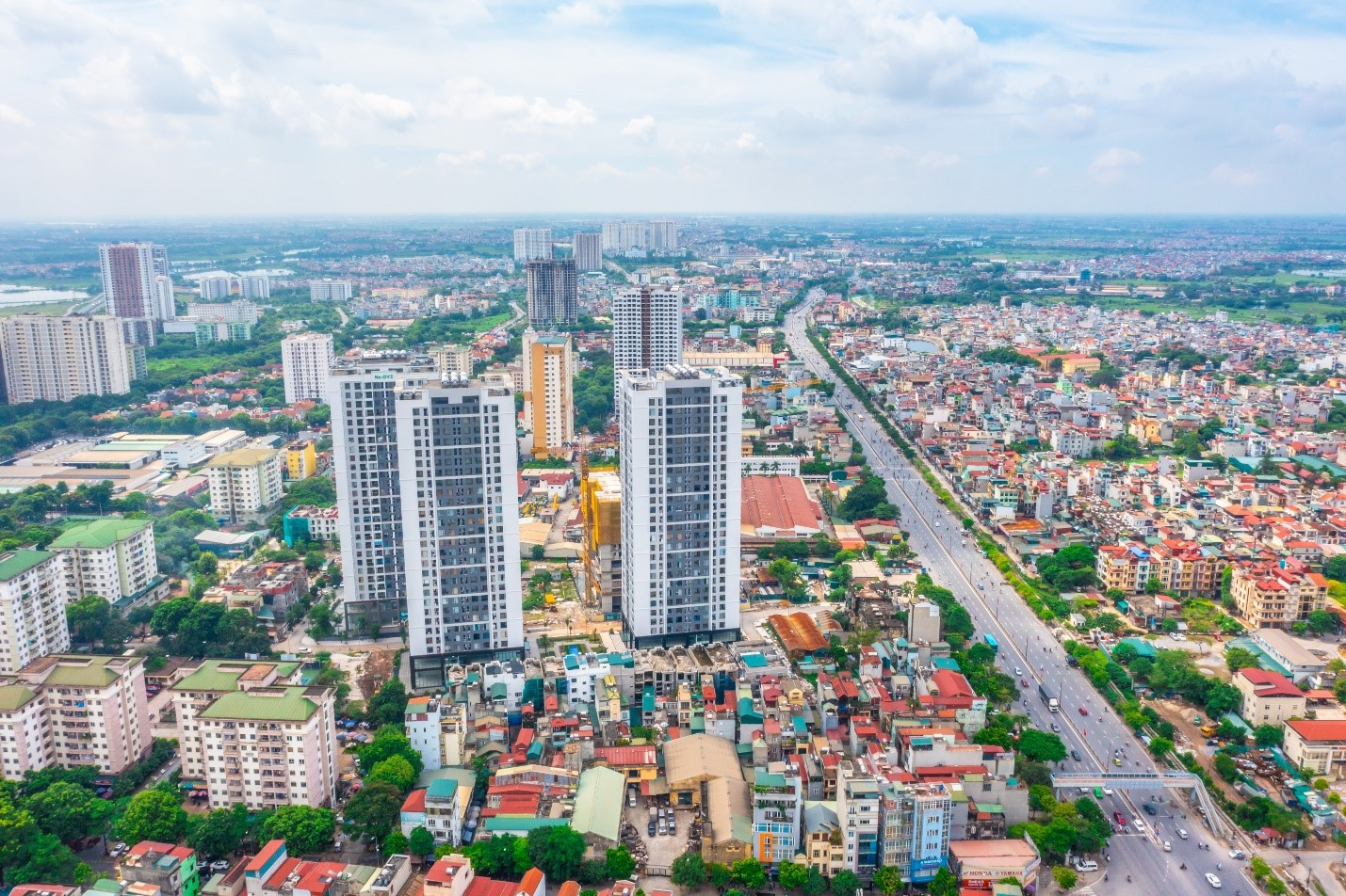 Chuyên gia dự báo kịch bản thị trường bất động sản giai đoạn 2025 - 2030 - Ảnh 1