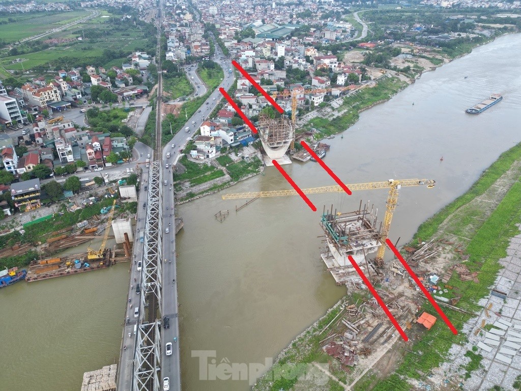 Cầu Đuống mới vẫn chơi vơi hai trụ cầu, chưa thể làm đường kết nối - Ảnh 3