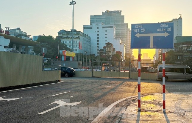 Hà Nội: Nhiều đoạn phố Trần Hưng Đạo tổ chức giao thông một chiều từ tối 12/5 - Ảnh 4