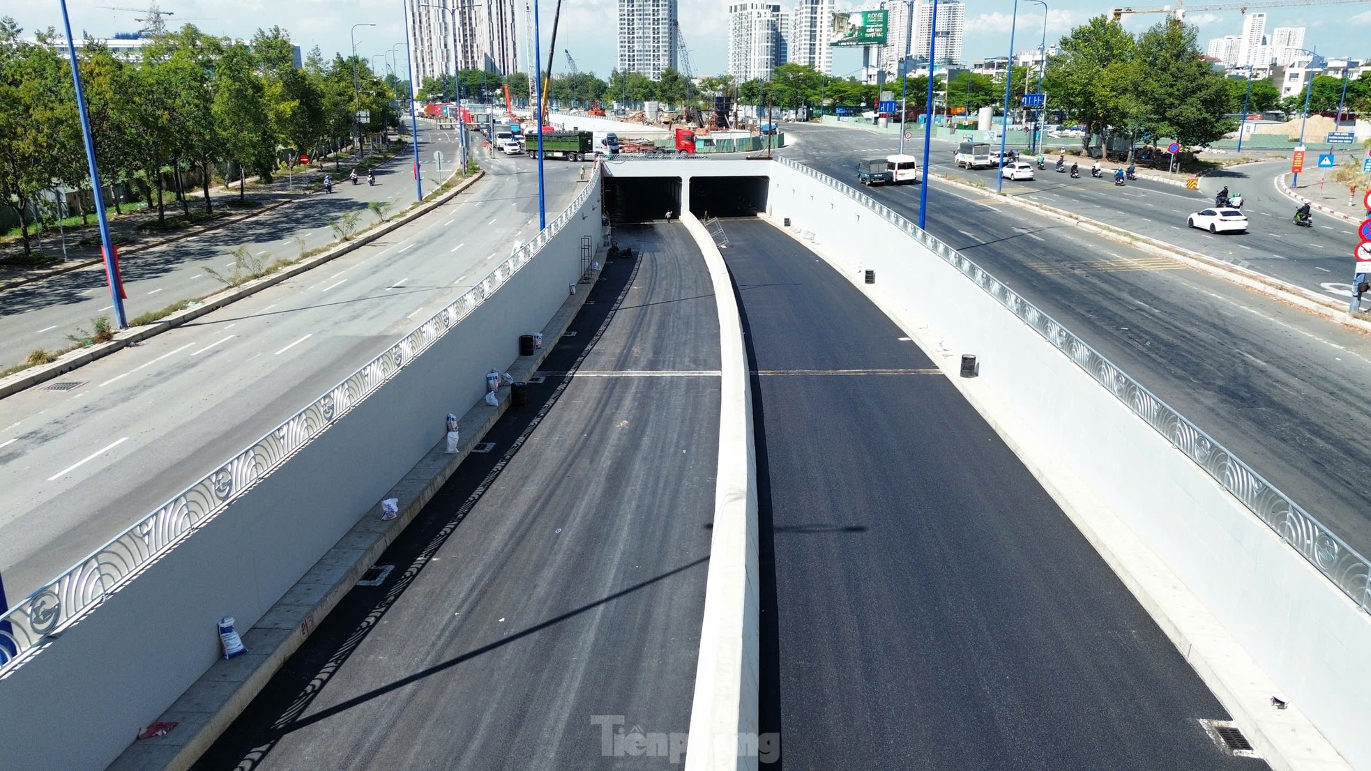 Cận cảnh hầm chui tại nút giao phía Đông TPHCM sắp thông xe - Ảnh 3