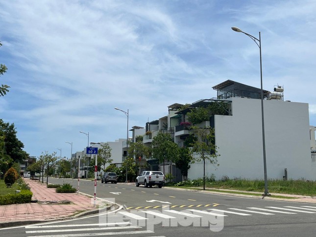 Khách hàng 'tố' chủ đầu tư khu đô thị thu phí vô lý, độc quyền xây dựng - Ảnh 2