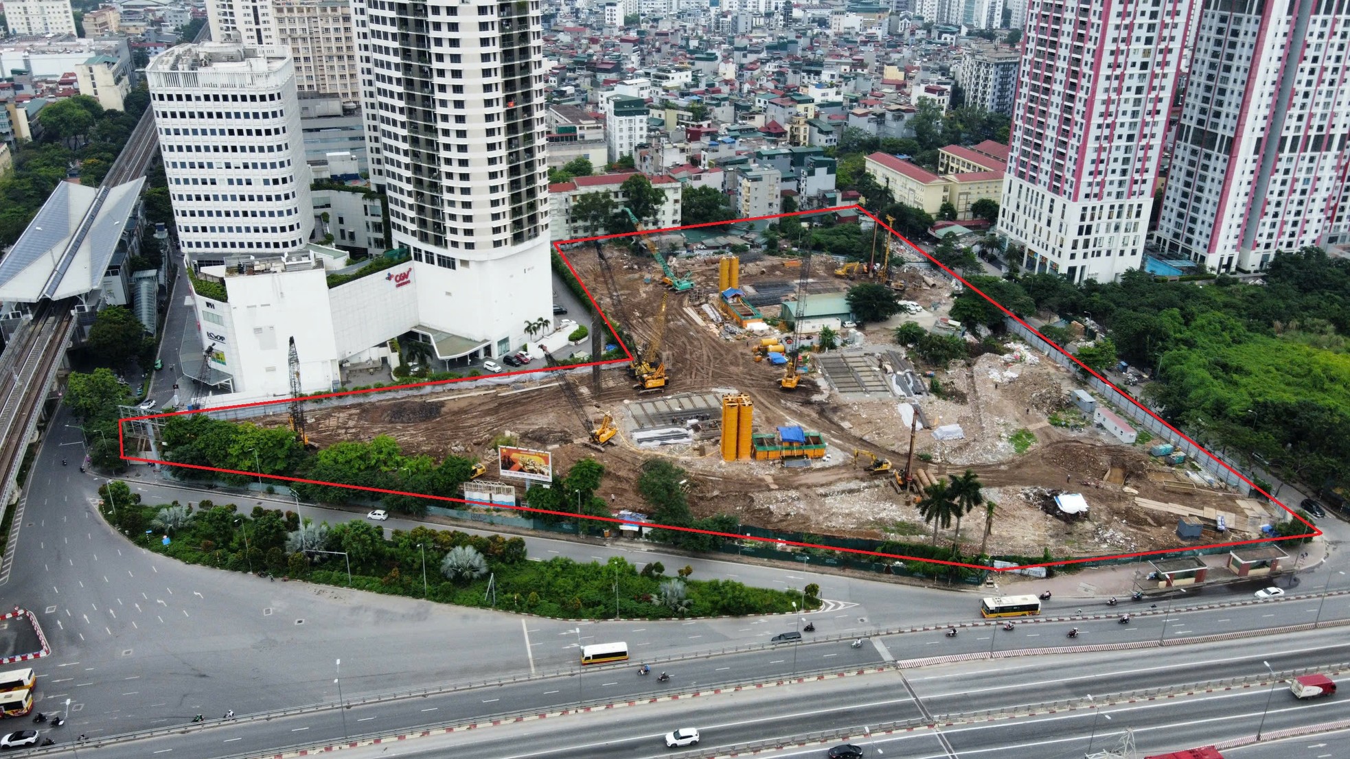 Cận cảnh khu 'đất vàng' 3 mặt tiền ở Hà Nội được đổi chủ sau nhiều năm bỏ hoang - Ảnh 5