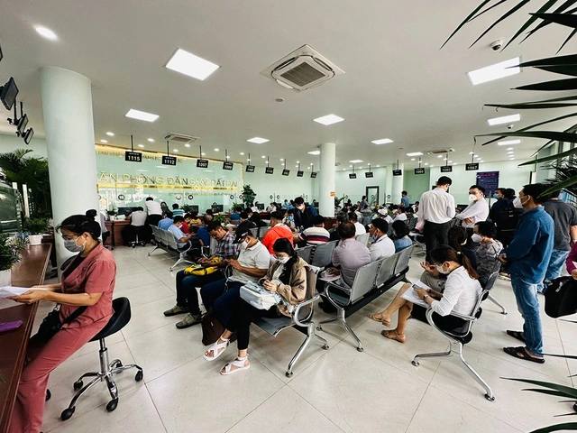 Đề xuất chuyển cấp sổ hồng về xã - Ảnh 3