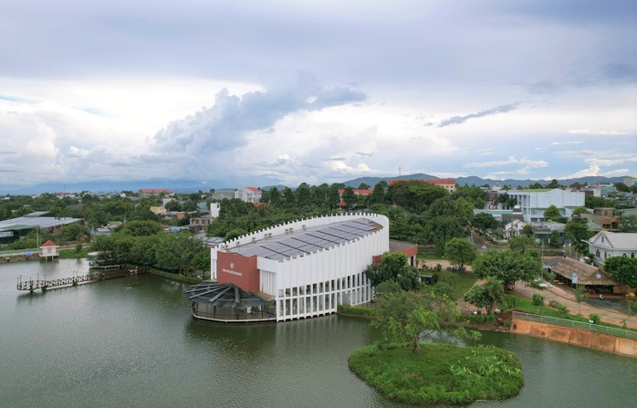 Cận cảnh khu "đất vàng" công viên thành đất… tư! - Ảnh 1