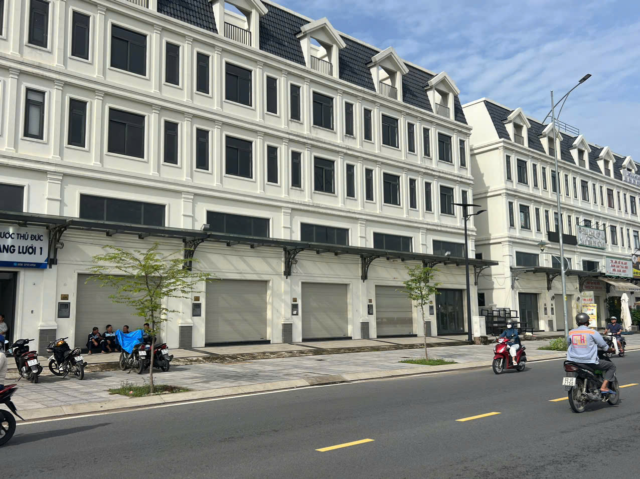 Shophouse triệu đô khu ven Tp.HCM: Chỗ hắt hiu, nơi sôi động, sự thật ít ai ngờ - Ảnh 7