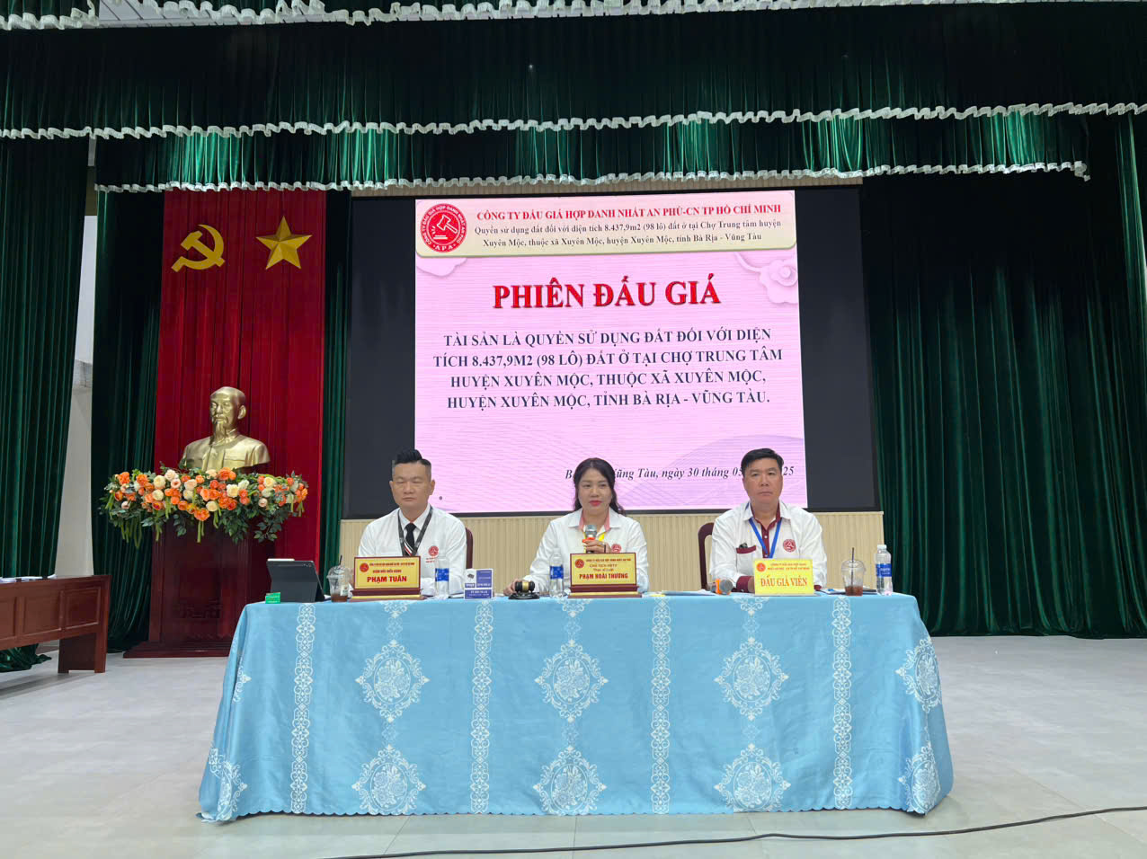 Bà Rịa - Vũng Tàu: Đấu giá thành công 57 lô đất - Ảnh 2