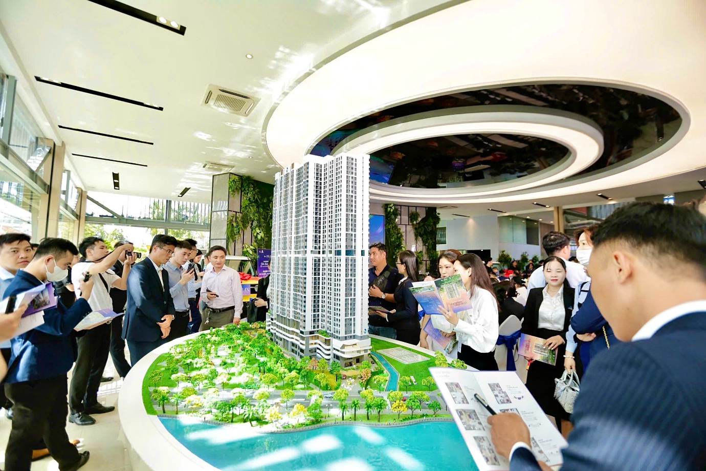 Khai trương Sales Gallery dự án The Felix - nơi chất sống xanh bước ra khỏi “bản vẽ” - Ảnh 1