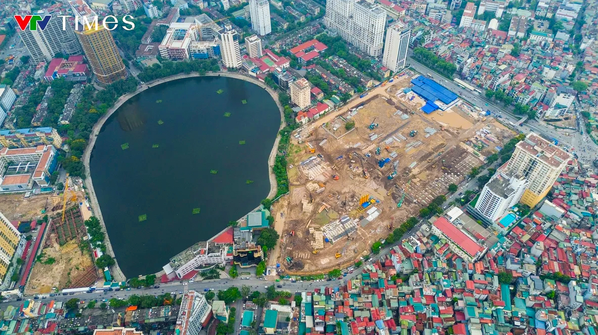 Toàn cảnh công trường dự án 17.000 tỷ của Vinhomes: Nằm cách hồ Gươm chỉ 4 km, ôm trọn hồ rộng 6 ha - Ảnh 2