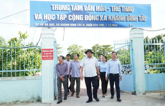 Cà Mau gấp rút sửa trụ sở, nơi ở cho cán bộ sáp nhập xã - Ảnh 1
