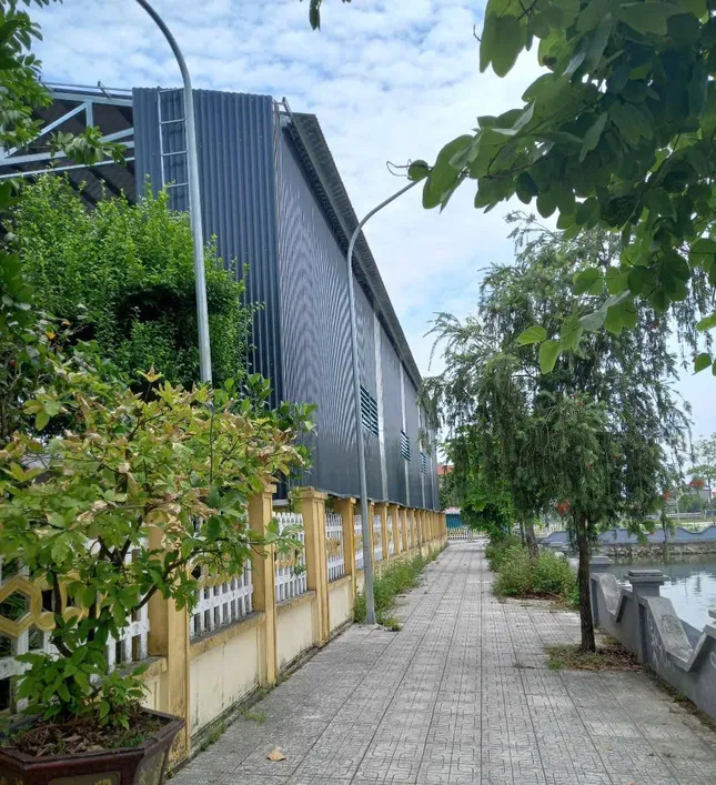 Ngang nhiên dựng nhà kho, xưởng hàng trăm mét vuông trên đất nông nghiệp ngay ở trung tâm TP Thanh Hóa - Ảnh 2