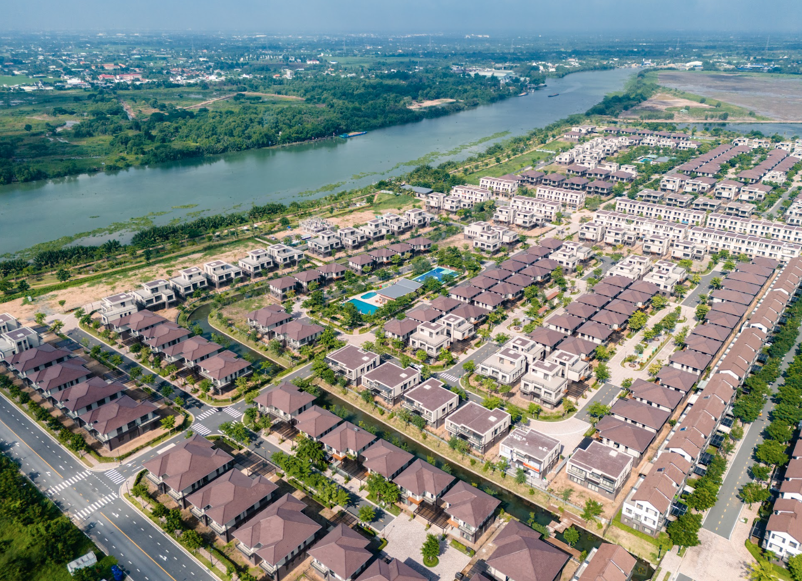 Doanh nghiệp bất động sản kì vọng thêm quỹ đất và vốn quốc tế nhờ Nghị quyết 68 - Ảnh 2