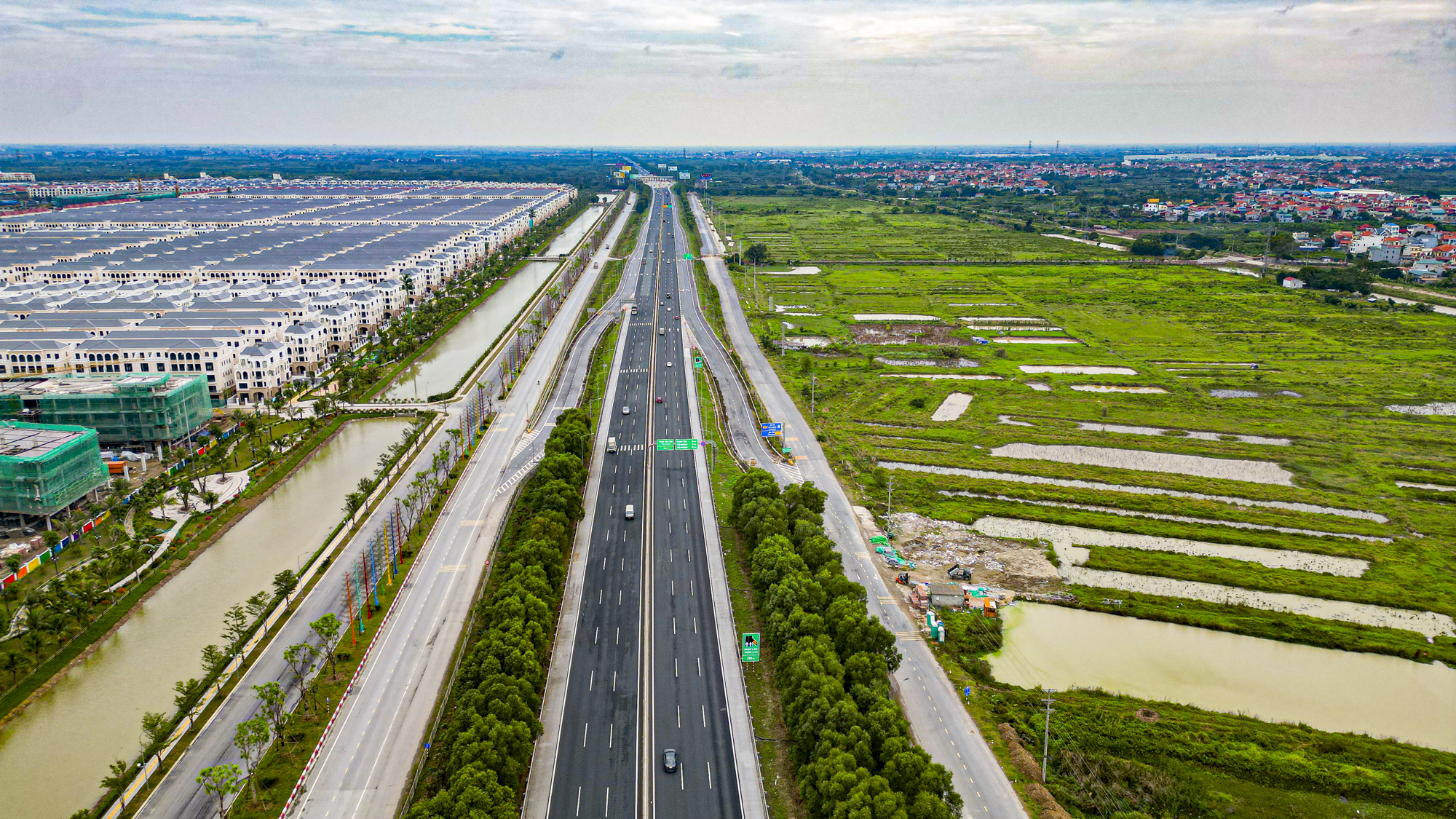 Doanh nghiệp của gia đình Tổng thống Trump vừa đổ bộ, Hưng Yên đã phá vỡ mọi kỷ lục thu hút vốn đầu tư, chỉ trong 5 tháng cao gấp đôi cả năm 2024 - Ảnh 2
