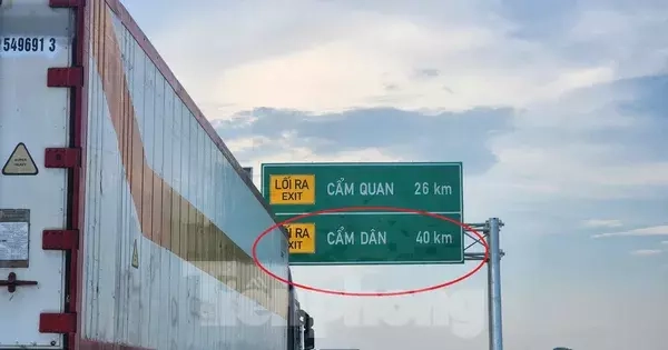Khó hiểu biển báo địa danh ‘lạ’ trên cao tốc Hà Tĩnh