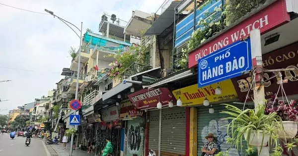 Đằng sau việc phố kinh doanh sầm uất ở Hà Nội vắng tanh vắng ngắt