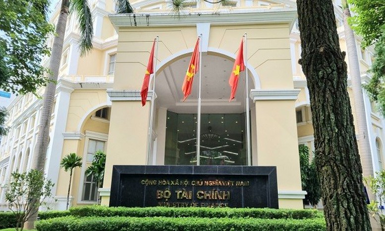 Bộ Tài chính hướng dẫn việc xử lý trụ sở, nhà đất công sau sắp xếp đơn vị - Ảnh 1