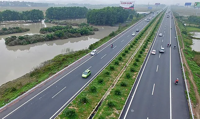 Lý do Bộ Xây dựng 'bác' đề xuất mở rộng cao tốc Hà Nội - Bắc Giang 8 làn xe - Ảnh 1