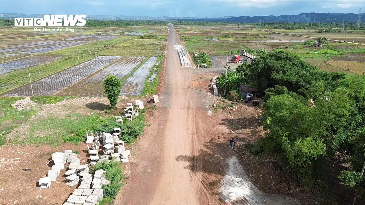 Sau 5 năm khởi công, đường Hồ Chí Minh đoạn tránh Buôn Ma Thuột vẫn còn dang dở - Ảnh 5