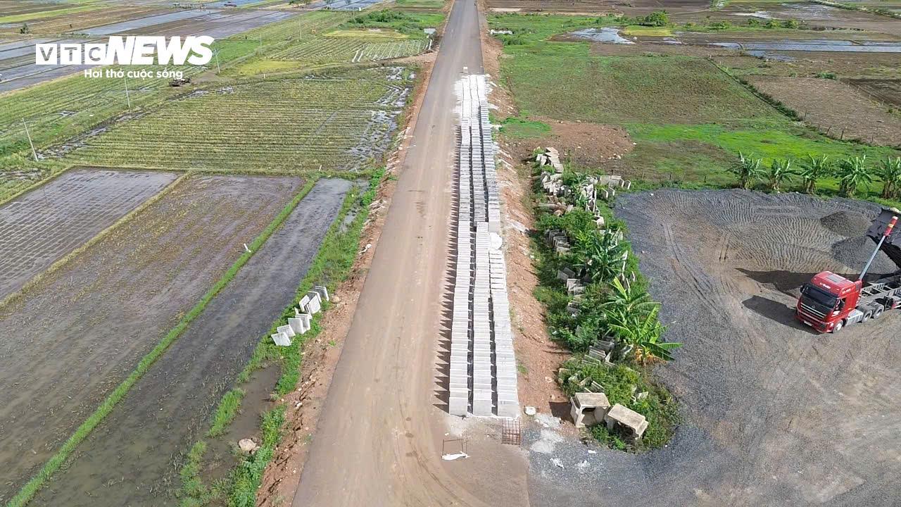 Sau 5 năm khởi công, đường Hồ Chí Minh đoạn tránh Buôn Ma Thuột vẫn còn dang dở - Ảnh 2