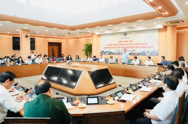 Hà Nội tạm dừng 561 dự án do sắp xếp đơn vị hành chính - Ảnh 1