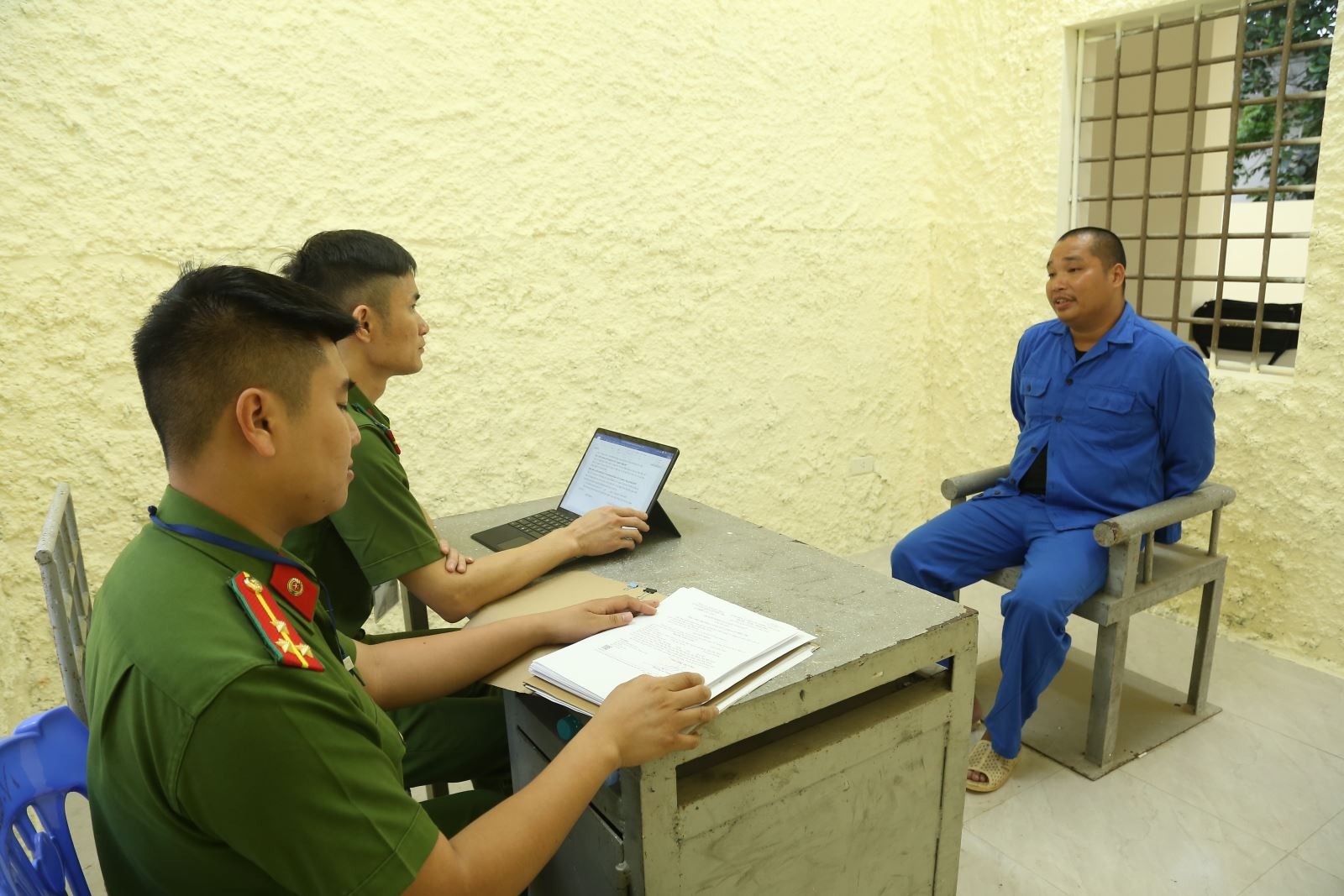 Khởi tố, bắt tạm giam Nguyễn Xuân Luyến - Ảnh 1