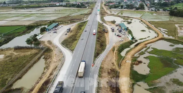 Vì sao các trạm dừng nghỉ trên cao tốc Bắc - Nam làm mãi không xong? - Ảnh 2