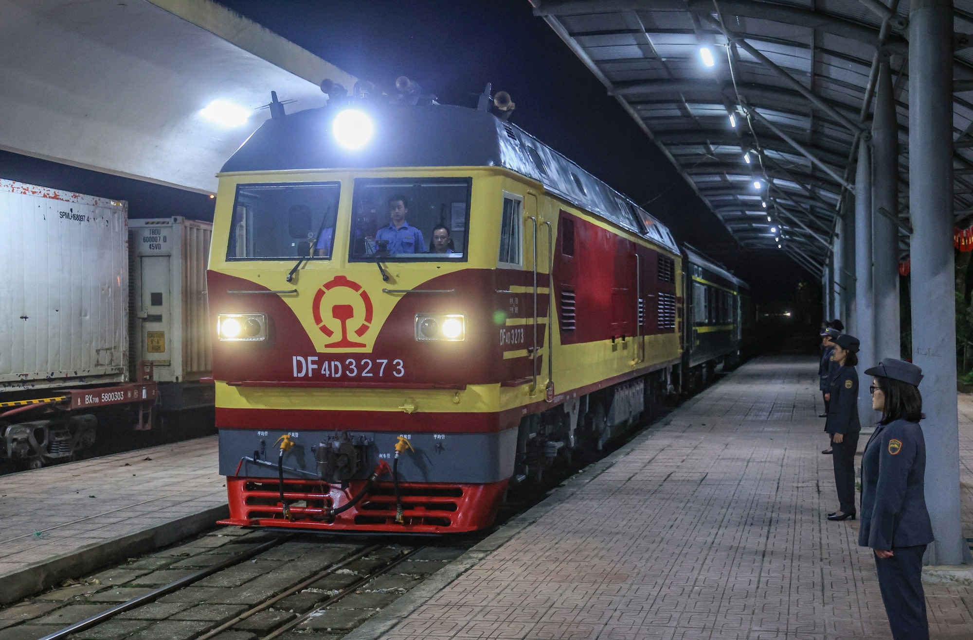 Nghiên cứu đầu tư 6 dự án đường sắt quan trọng quốc gia trị giá hơn 30 tỉ USD - Ảnh 1