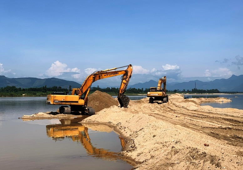 Giá vật liệu xây dựng tăng cao bất thường, Thủ tướng yêu cầu Bộ Công an vào cuộc - Ảnh 1