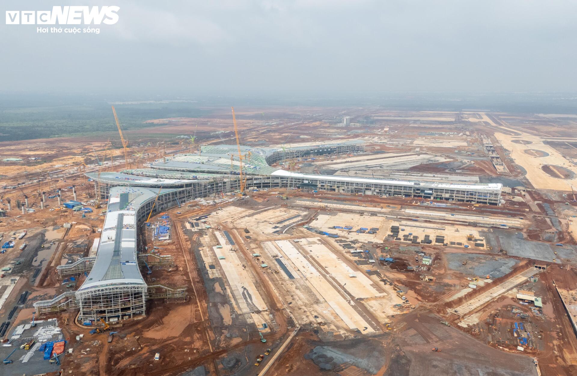 Cận cảnh tháp không lưu cao nhất Việt Nam đang tăng tốc về đích - Ảnh 15
