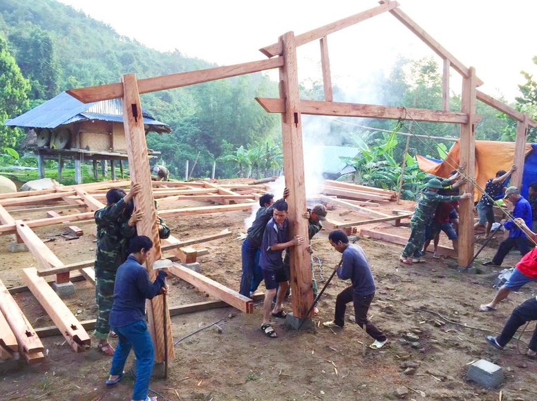 Thủ tướng yêu cầu quyết liệt, thần tốc hơn nữa, quyết tâm xoá nhà tạm, nhà dột nát trước 31/8/2025 - Ảnh 1
